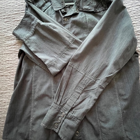 Urban héritage casual shirt for men. - Picture 2 of 5